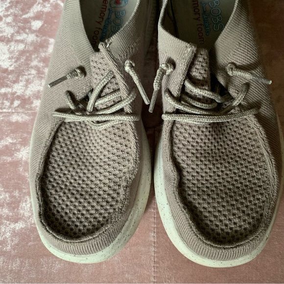 Neutral Tan Bob’s from Skechers Loafers with memory foam size 8, EUC - Picture 2 of 7